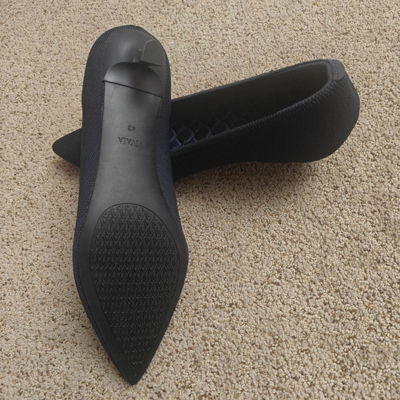 Women's VIVAIA Scarlett Pointed Toe Kitten Heels Shoes Pumps | navy | Sz: 12 US - Picture 7 of 11